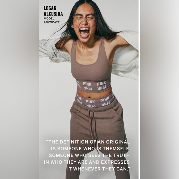 VS Pink Iced Coffee Seamless Sports Bra & Seamless High Waist Leggings - Picture 3 of 13